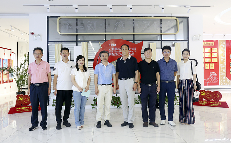 九三学社辽宁省委调研组到97622娱乐电子游戏科技参观调研