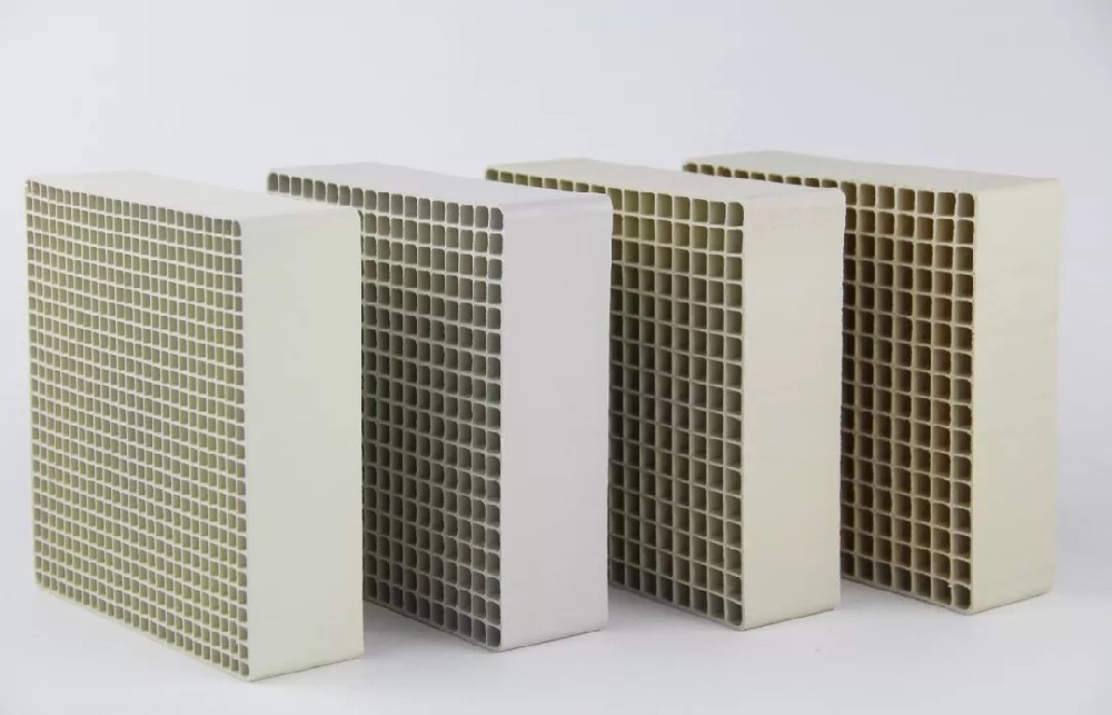 脱硝催化剂的价格一吨多少？市场动向分析！